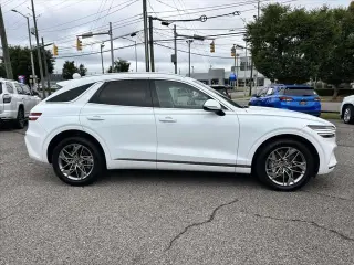 Genesis GV70 2025 AWD 2.5T Estándar 4p SUV