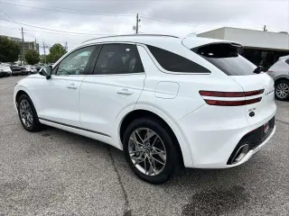 Genesis GV70 2025 AWD 2.5T Estándar 4p SUV