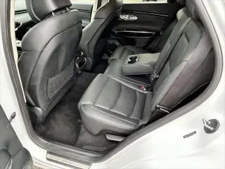 Genesis GV70 2025 AWD 2.5T Estándar 4p SUV