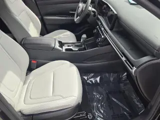 Hyundai SANTA CRUZ 2025 SEL Cabina de Tripulación 4 puertas 4.3 pies SB