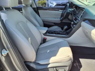 Hyundai SONATA 2018 Limited 4dr Sedan (lanzamiento medio del año)