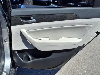 Hyundai SONATA 2018 Limited 4dr Sedan (lanzamiento medio del año)
