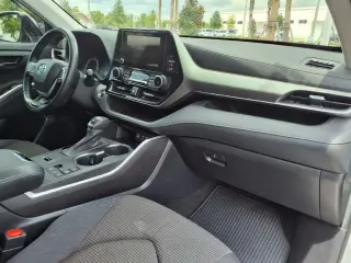 Toyota Highlander Hybrid 2023 LE 4dr SUV
