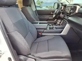Toyota Tundra 2024 4x2 SR5 4dr CrewMax Cab Pickup SB