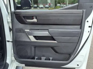 Toyota Tundra 2024 4x2 SR5 4dr CrewMax Cab Pickup SB