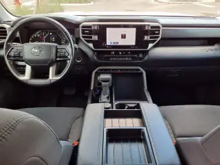 Toyota Tundra 2024 4x2 SR5 4dr CrewMax Cab Pickup SB