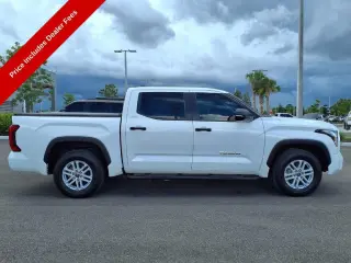 Toyota Tundra 2024 4x2 SR5 4dr CrewMax Cab Pickup SB