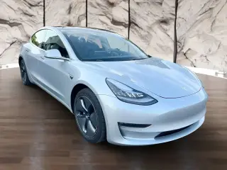 Tesla Model 3 2018 Long Range 4dr Fastback