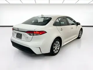 Toyota Corolla 2024 LE 4dr Sedán