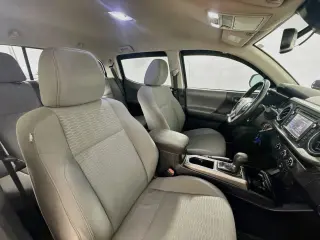 Toyota Tacoma 2018 4x2 SR5 V6 4p Doble Cabina Doble 5.0 ft SB