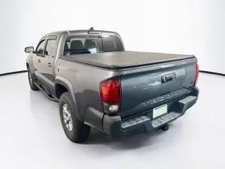 Toyota Tacoma 2018 4x2 SR5 V6 4p Doble Cabina Doble 5.0 ft SB
