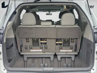 Toyota Sienna 2017 XLE 7-Pasajeros Asiento de Acceso Automático 4dr Mini-Van