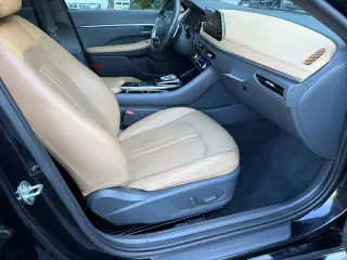 Hyundai SONATA 2021 Limited 4dr Sedán