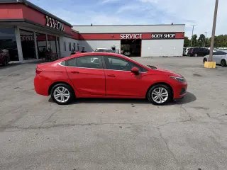 2019 Chevrolet Cruze 4dr Sdn LT