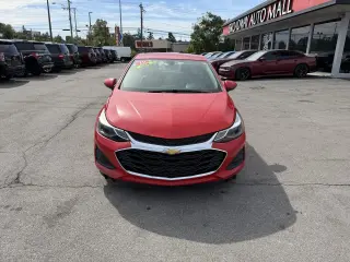 2019 Chevrolet Cruze 4dr Sdn LT
