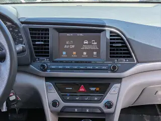 Hyundai ELANTRA 2018 SEL 4p Sedan (EE. UU.)