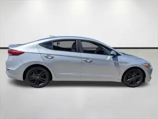 Hyundai ELANTRA 2018 SEL 4p Sedan (EE. UU.)