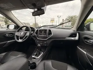2018 Jeep Cherokee