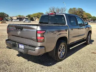 Nissan Frontier 2025 4x4 S 4p Camioneta de Tripulacion 5 ft. SB
