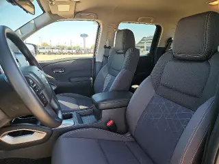 Nissan Frontier 2025 4x4 S 4p Camioneta de Tripulacion 5 ft. SB