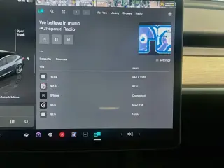 Tesla Model 3 2023 4dr Sedan
