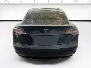 Tesla Model 3 2023 4dr Sedan