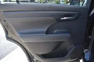 Toyota Highlander 2023 AWD XLE 4dr SUV