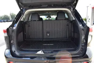 Toyota Highlander 2023 AWD XLE 4dr SUV