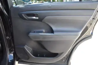 Toyota Highlander 2023 AWD XLE 4dr SUV