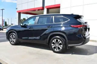 Toyota Highlander 2023 AWD XLE 4dr SUV