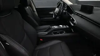 Genesis GV70 2024 AWD 2.5T Estándar 4p SUV