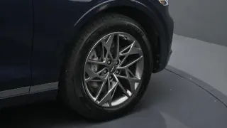 Genesis GV70 2024 AWD 2.5T Estándar 4p SUV