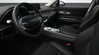Genesis GV70 2024 AWD 2.5T Estándar 4p SUV