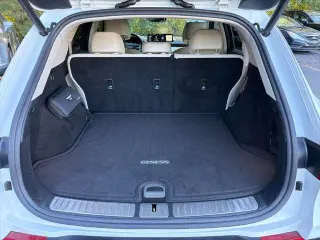 Genesis GV70 2025 AWD 2.5T Estándar 4dr SUV