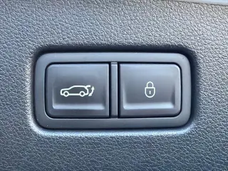 Genesis GV70 2025 AWD 2.5T Estándar 4dr SUV