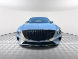 Genesis GV70 2025 AWD 2.5T Estándar 4dr SUV