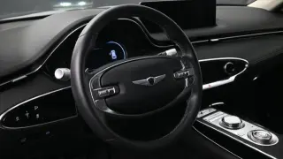 Genesis GV70 2024 AWD 2.5T Estándar 4p SUV