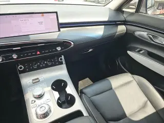 Genesis GV70 2026 AWD 2.5T Avanzado 4p SUV