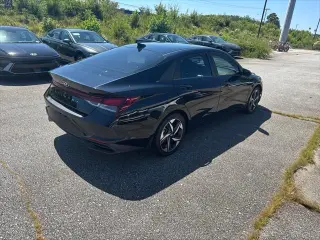 Hyundai ELANTRA 2023 SEL 4dr Sedan