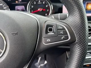 Clase E Mercedes-Benz 2018 E 300 4dr Sedán