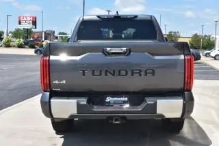 Toyota Tundra 2024 4x4 Limited 4dr CrewMax Cab Pickup SB