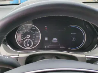 Genesis GV70 2025 AWD 2.5T Standard 4dr SUV