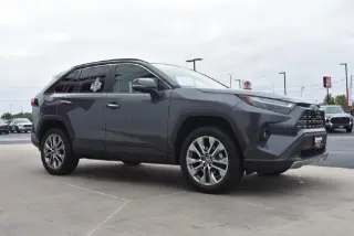 Toyota RAV4 2023 Limited 4dr SUV