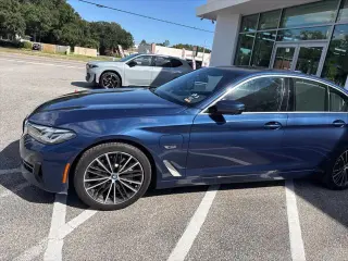 BMW Serie 5 2023 530e 4p Sedan