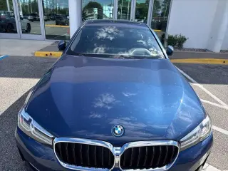 BMW Serie 5 2023 530e 4p Sedan