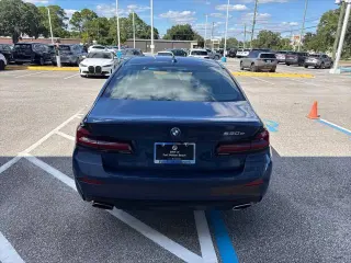 BMW Serie 5 2023 530e 4p Sedan
