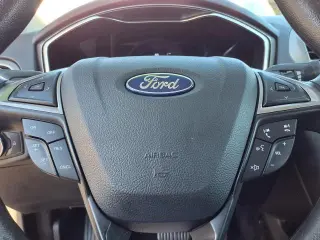 Ford Fusion 2020 SE Sedán 4p.
