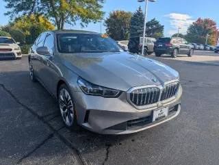 BMW i5 2024 eDrive40 4p Sedana