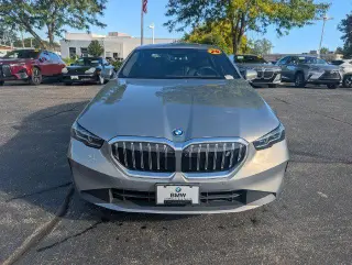 BMW i5 2024 eDrive40 4p Sedana