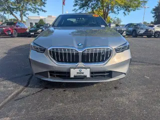 BMW i5 2024 eDrive40 4p Sedana